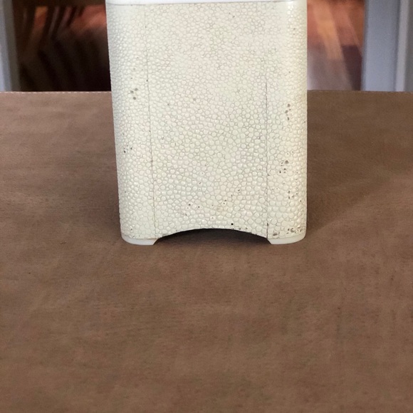 Labrazel Embossed Shagreen toothbrush/makeup/acc.holder - Picture 5 of 5